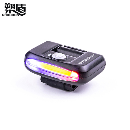 USB直充警闪夹灯